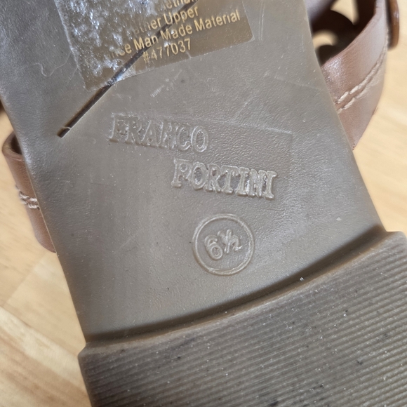 Women's Tan Sandals Franco Fortini Size 6 1/2 - Picture 5 of 6
